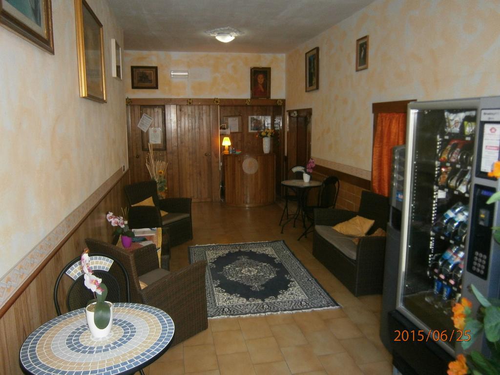 Albergo Il Cantuccio Bolano Ngoại thất bức ảnh