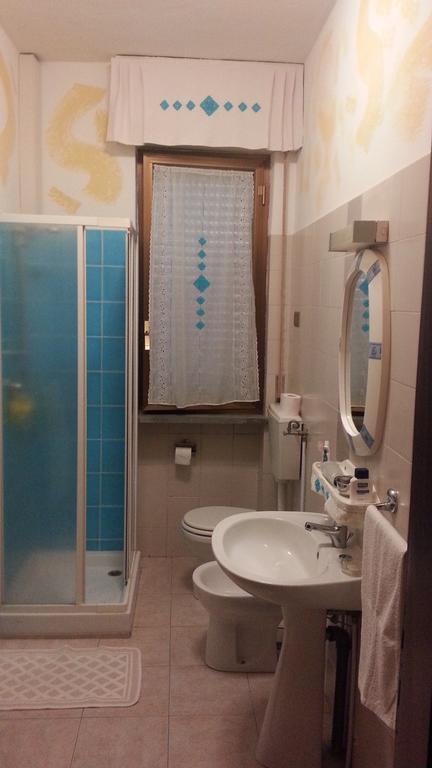 Albergo Il Cantuccio Bolano Phòng bức ảnh