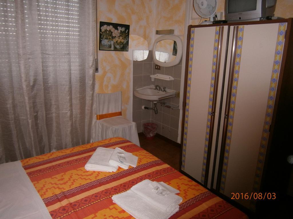 Albergo Il Cantuccio Bolano Ngoại thất bức ảnh